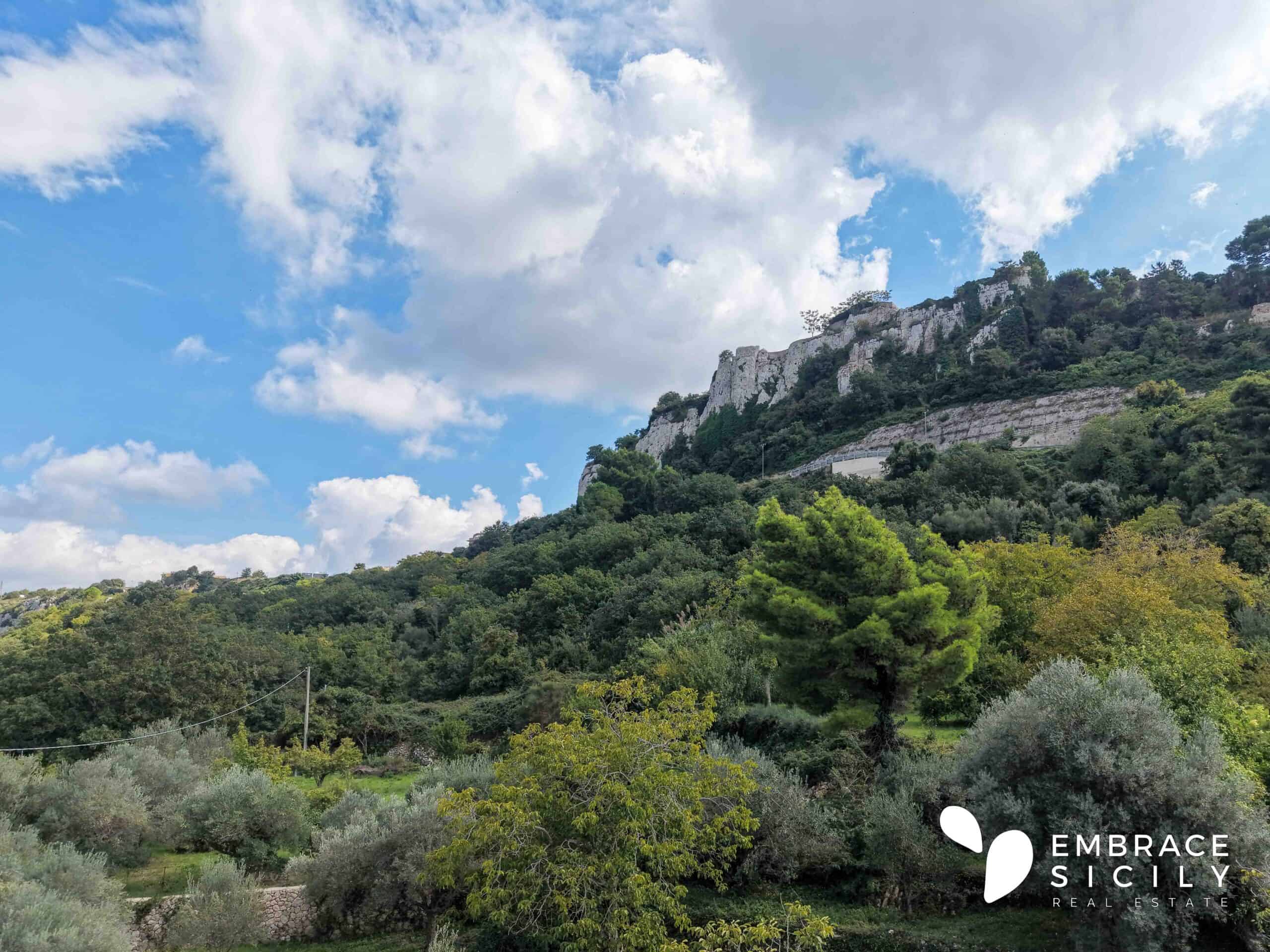 Building land with view in Palazzolo Acreide